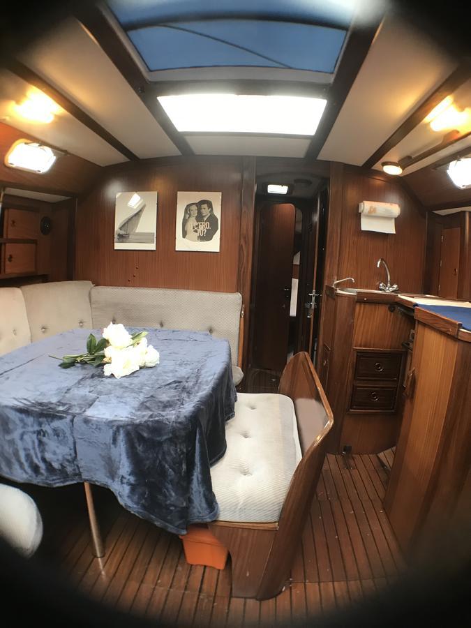 Hotel Bed&Boat Eolo 3 Venedig Exterior foto