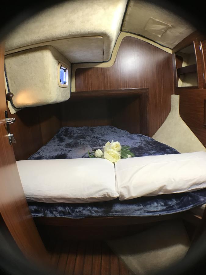 Hotel Bed&Boat Eolo 3 Venedig Exterior foto