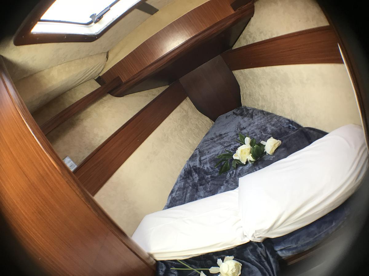 Hotel Bed&Boat Eolo 3 Venedig Exterior foto